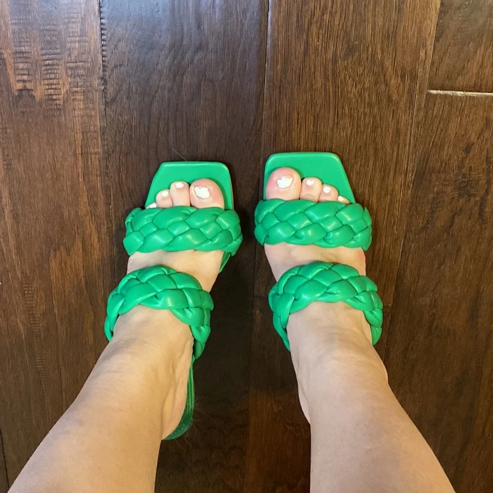 Braided 2 strap Statement Green heels (knock off Steve Madden) - Picture 8 of 8
